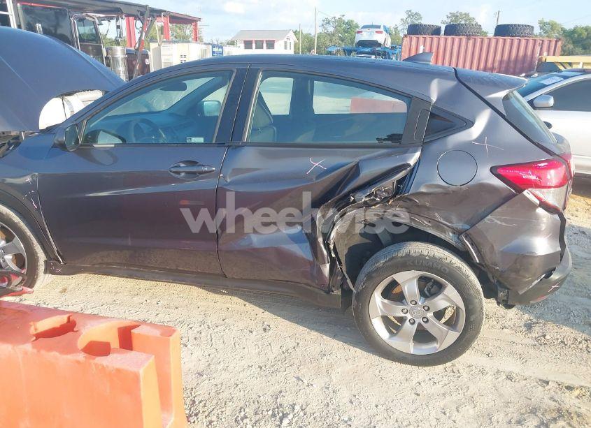 Photo 6 of 2022 Honda Hr-v 2WD LX (VIN 3CZRU5H33NM706885)