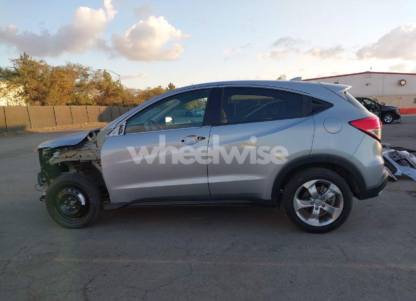 Photo 15 of 2022 Honda Hr-v 2WD LX (VIN 3CZRU5H33NM716235)