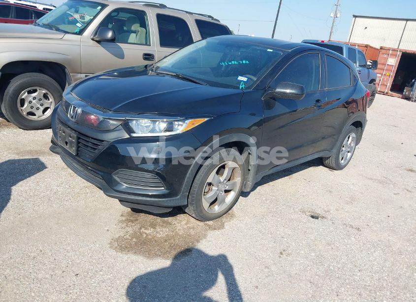Photo 2 of 2022 Honda Hr-v 2WD LX (VIN 3CZRU5H33NM739630)
