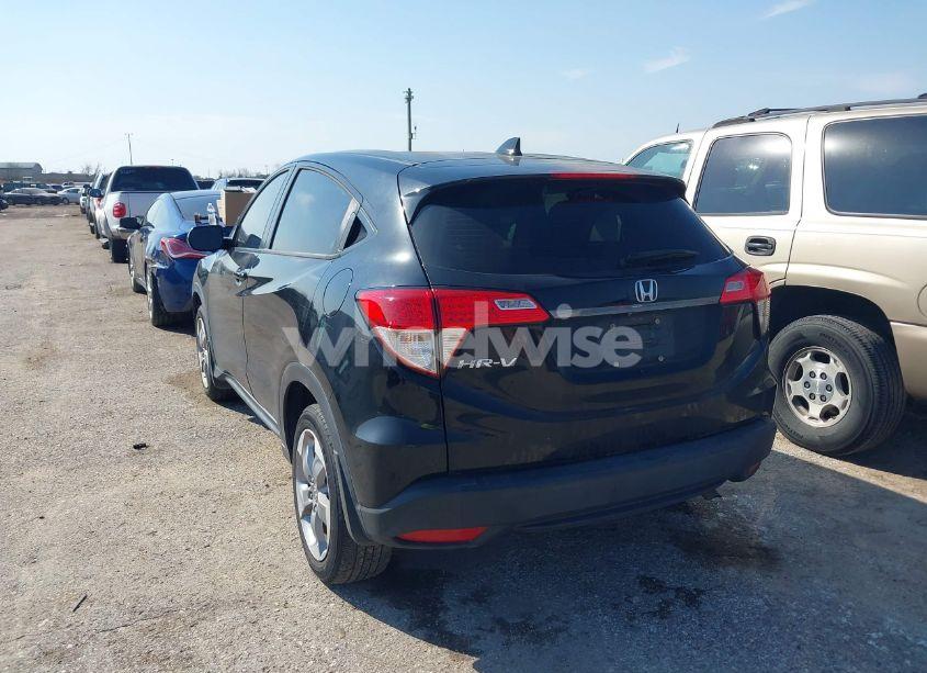 Photo 3 of 2022 Honda Hr-v 2WD LX (VIN 3CZRU5H33NM739630)