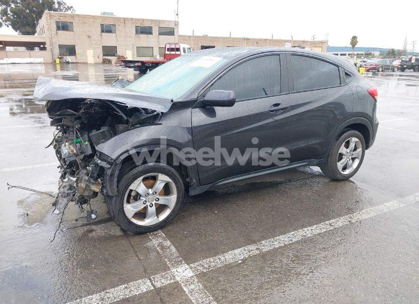 Photo 2 of 2016 Honda Hr-v LX (VIN 3CZRU5H34GM745746)