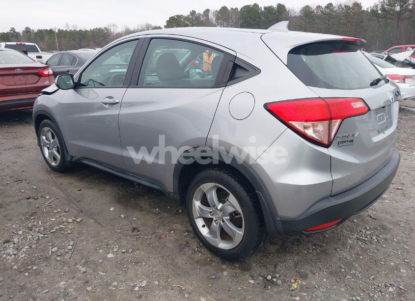Photo 3 of 2017 Honda Hr-v LX (VIN 3CZRU5H34HM717334)