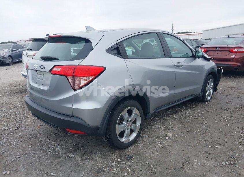 Photo 4 of 2017 Honda Hr-v LX (VIN 3CZRU5H34HM717334)
