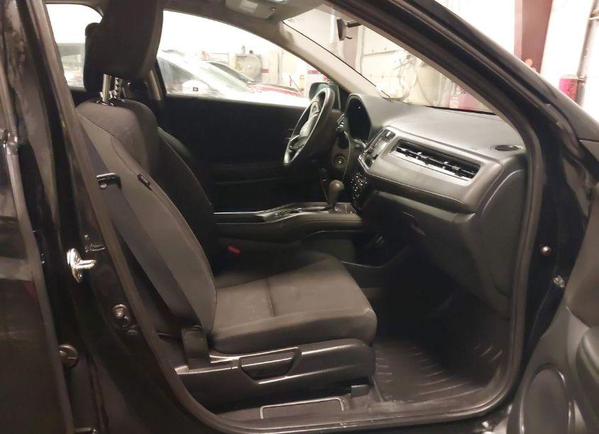 Photo 5 of 2018 Honda Hr-v LX (VIN 3CZRU5H34JG700618)