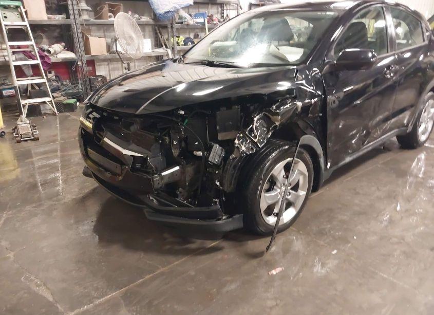 Photo 6 of 2018 Honda Hr-v LX (VIN 3CZRU5H34JG700618)