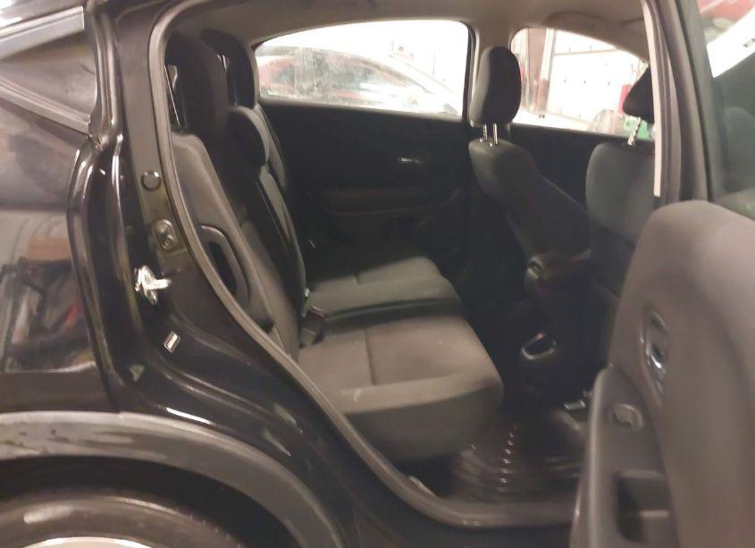 Photo 8 of 2018 Honda Hr-v LX (VIN 3CZRU5H34JG700618)