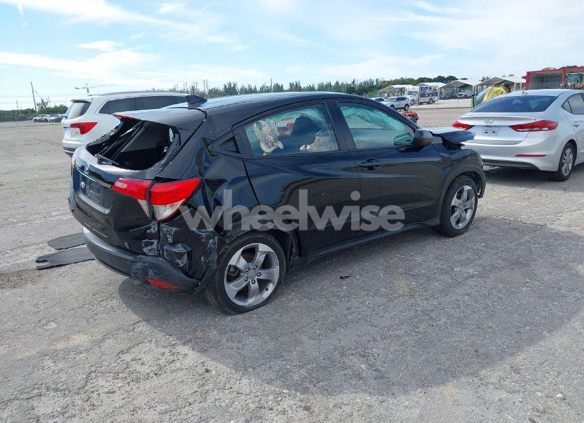Photo 4 of 2019 Honda Hr-v LX (VIN 3CZRU5H34KG712382)