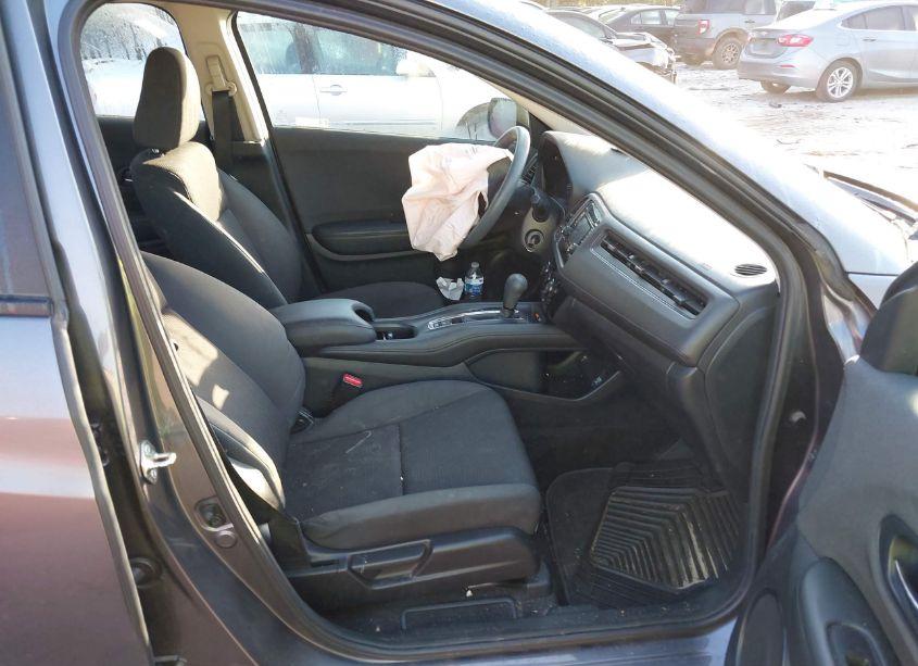 Photo 5 of 2020 Honda Hr-v 2WD LX (VIN 3CZRU5H34LM705547)