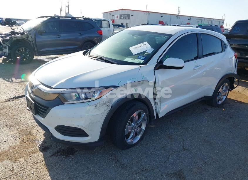 Photo 2 of 2022 Honda Hr-v 2WD LX (VIN 3CZRU5H34NM708919)