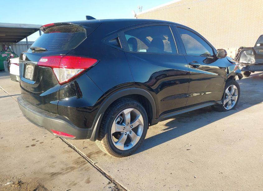 Photo 4 of 2022 Honda Hr-v 2WD LX (VIN 3CZRU5H34NM728507)