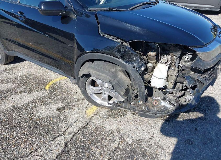 Photo 6 of 2022 Honda Hr-v 2WD LX (VIN 3CZRU5H34NM728538)