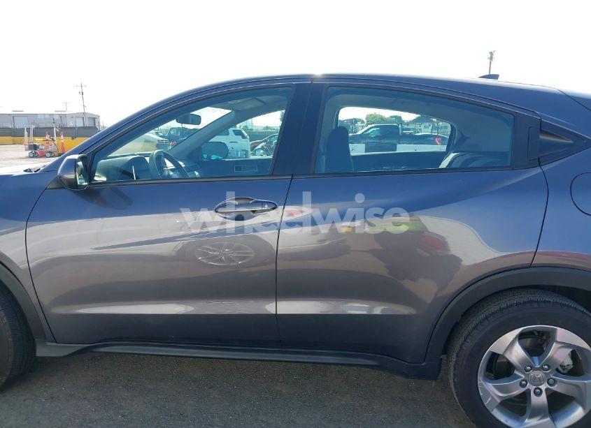 Photo 15 of 2017 Honda Hr-v LX (VIN 3CZRU5H35HG700492)