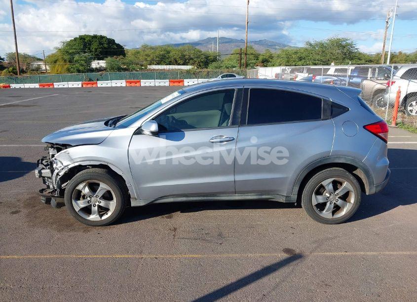 Photo 15 of 2017 Honda Hr-v LX (VIN 3CZRU5H35HM704592)