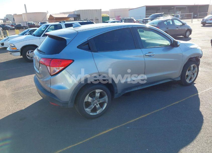 Photo 4 of 2017 Honda Hr-v LX (VIN 3CZRU5H35HM704592)