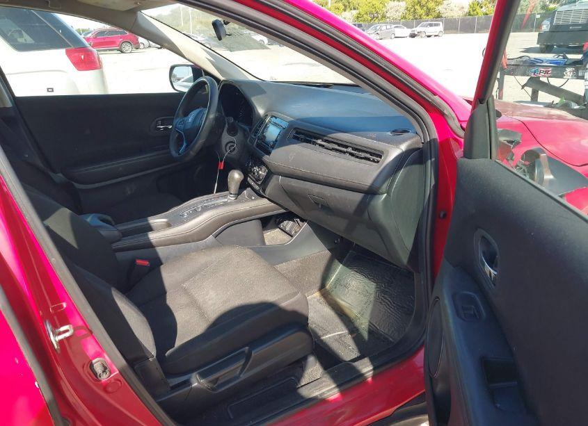 Photo 5 of 2018 Honda Hr-v LX (VIN 3CZRU5H35JM706431)