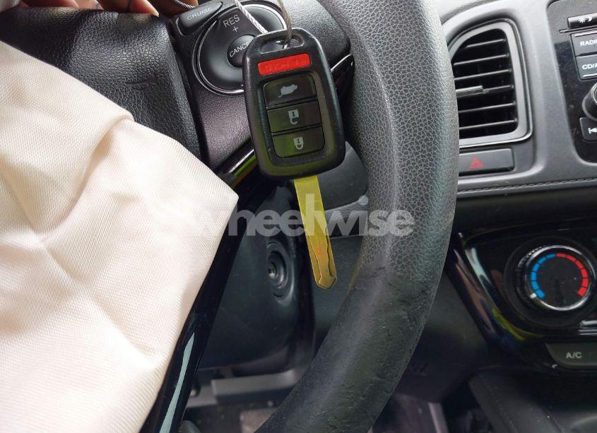 Photo 11 of 2018 Honda Hr-v LX (VIN 3CZRU5H35JM710446)