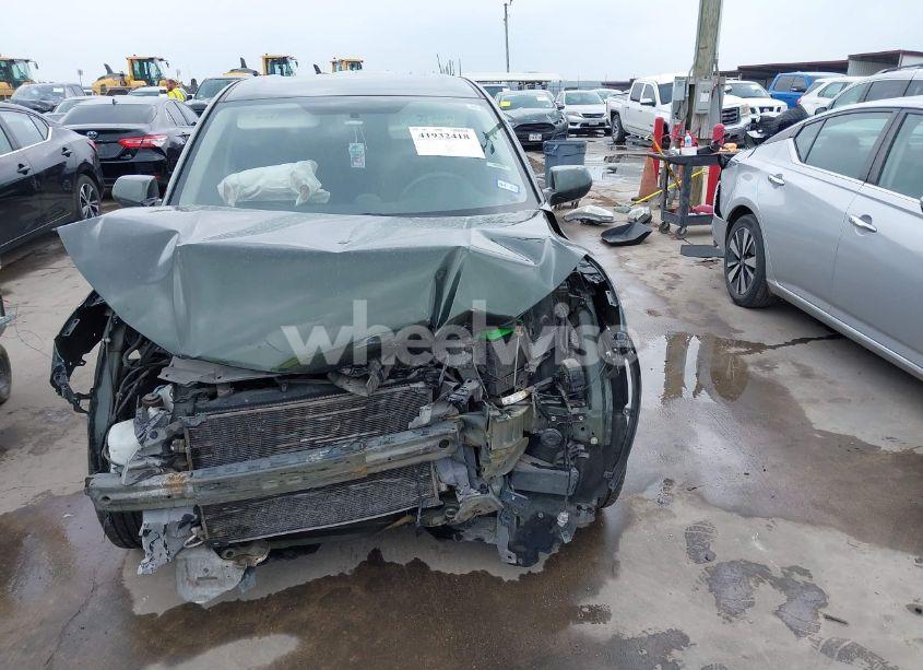 Photo 13 of 2018 Honda Hr-v LX (VIN 3CZRU5H35JM710446)