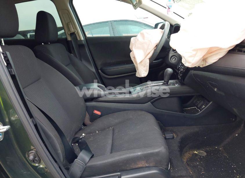 Photo 5 of 2018 Honda Hr-v LX (VIN 3CZRU5H35JM710446)