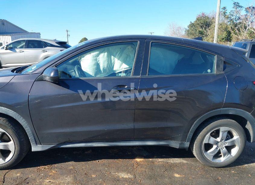 Photo 14 of 2018 Honda Hr-v LX (VIN 3CZRU5H35JM718398)