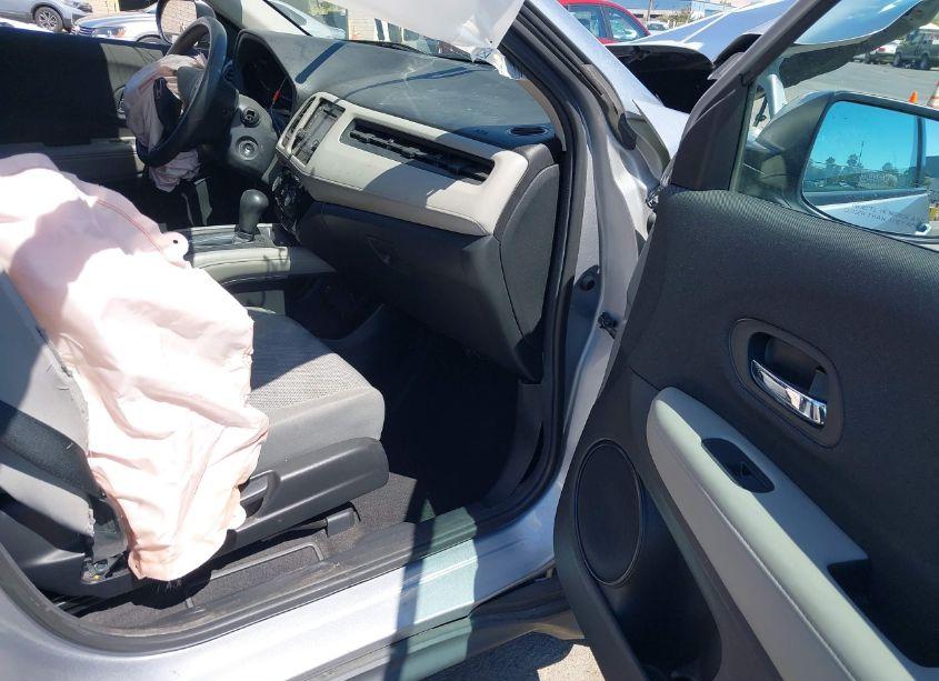 Photo 5 of 2019 Honda Hr-v LX (VIN 3CZRU5H35KM724395)