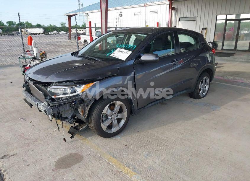 Photo 2 of 2020 Honda Hr-v 2WD LX (VIN 3CZRU5H35LM708117)
