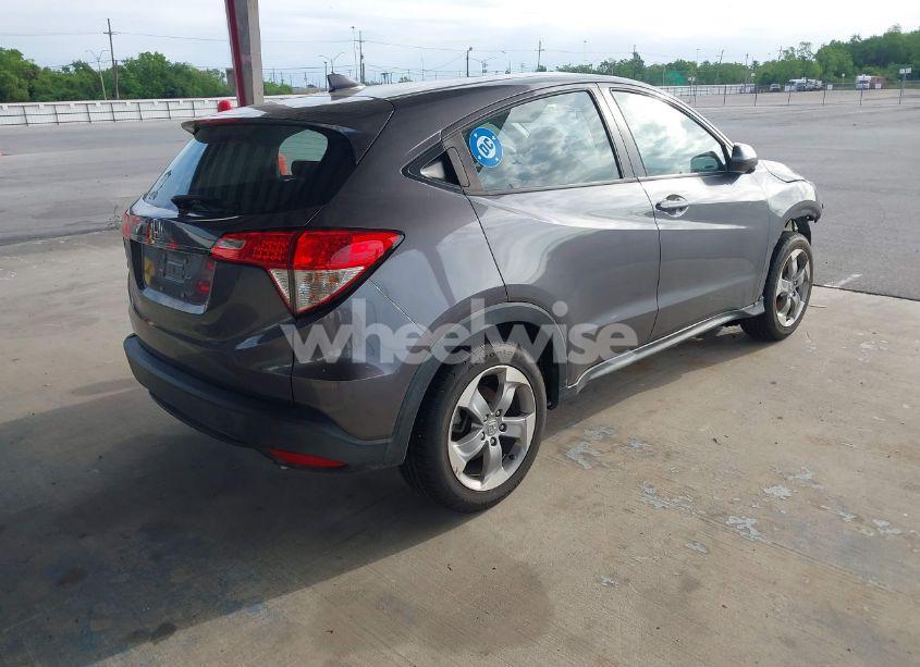 Photo 4 of 2020 Honda Hr-v 2WD LX (VIN 3CZRU5H35LM708117)