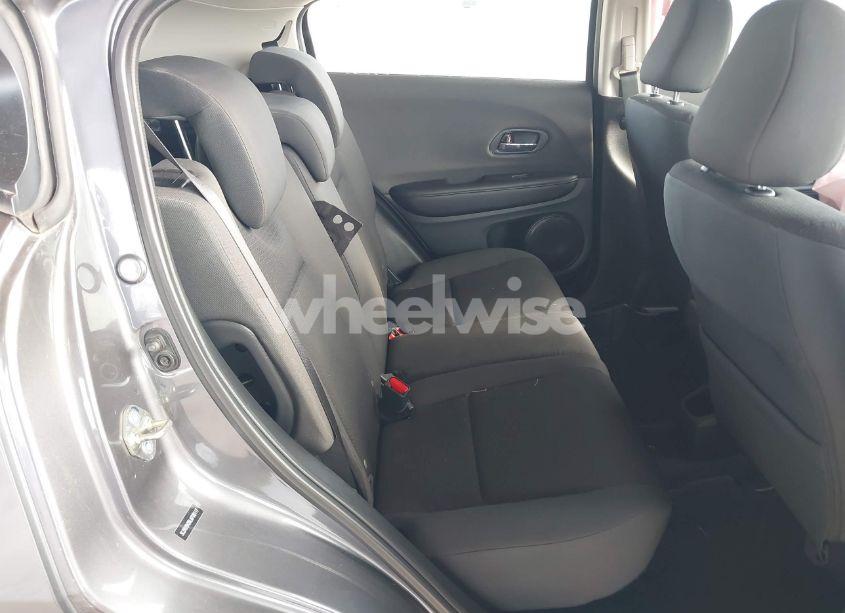 Photo 8 of 2020 Honda Hr-v 2WD LX (VIN 3CZRU5H35LM708117)