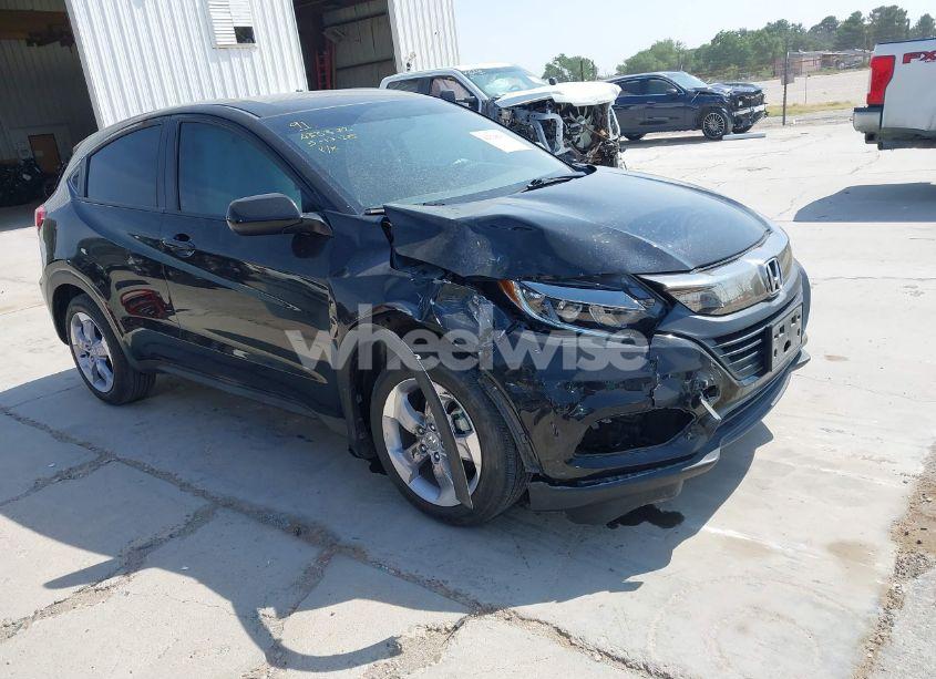 2022 Honda Hr-v 2WD LX (VIN 3CZRU5H35NM705477) main photo