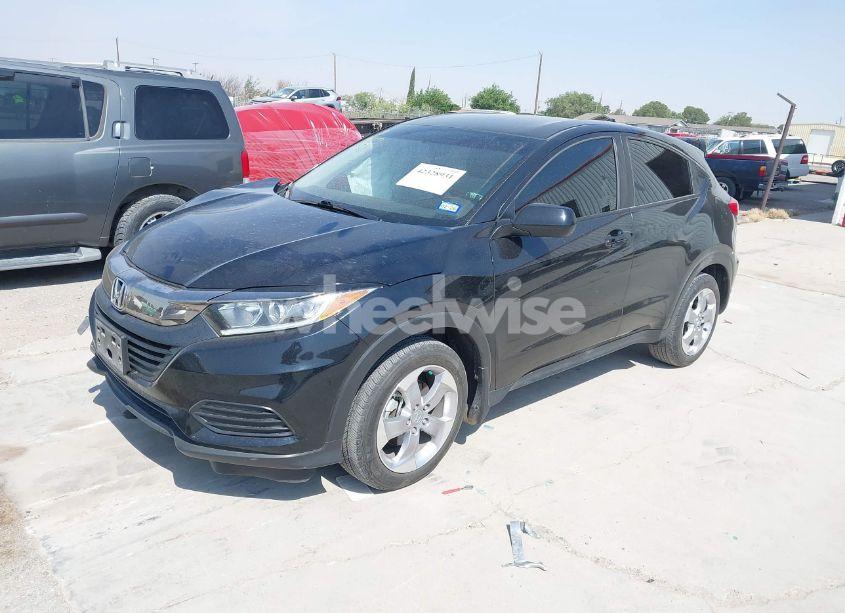 Photo 2 of 2022 Honda Hr-v 2WD LX (VIN 3CZRU5H35NM705477)