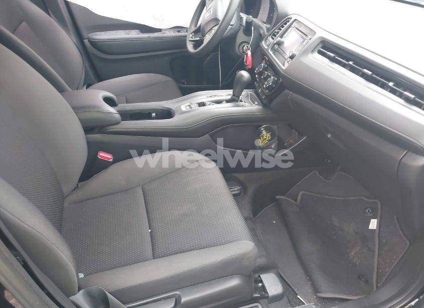 Photo 5 of 2022 Honda Hr-v 2WD LX (VIN 3CZRU5H35NM723770)