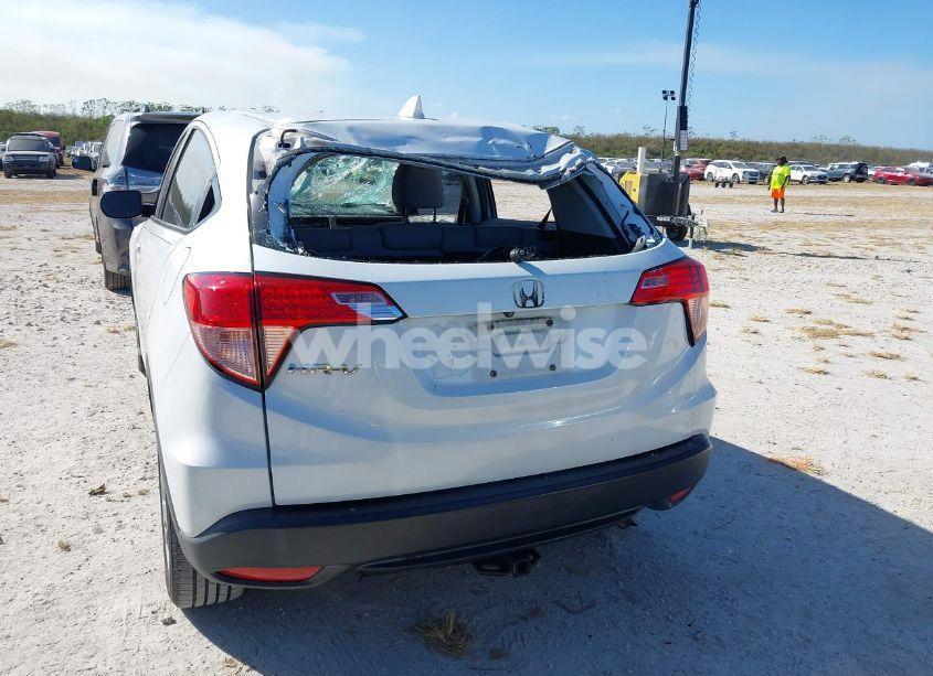 Photo 17 of 2016 Honda Hr-v LX (VIN 3CZRU5H36GM727104)
