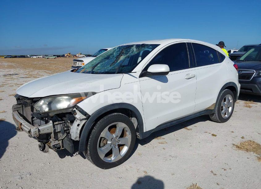 Photo 2 of 2016 Honda Hr-v LX (VIN 3CZRU5H36GM727104)
