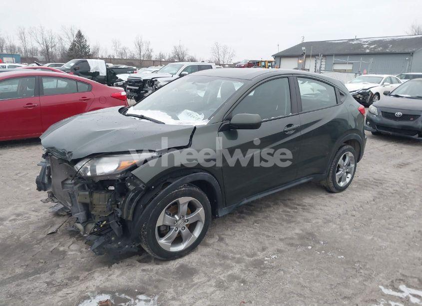 Photo 2 of 2017 Honda Hr-v LX (VIN 3CZRU5H36HM715780)