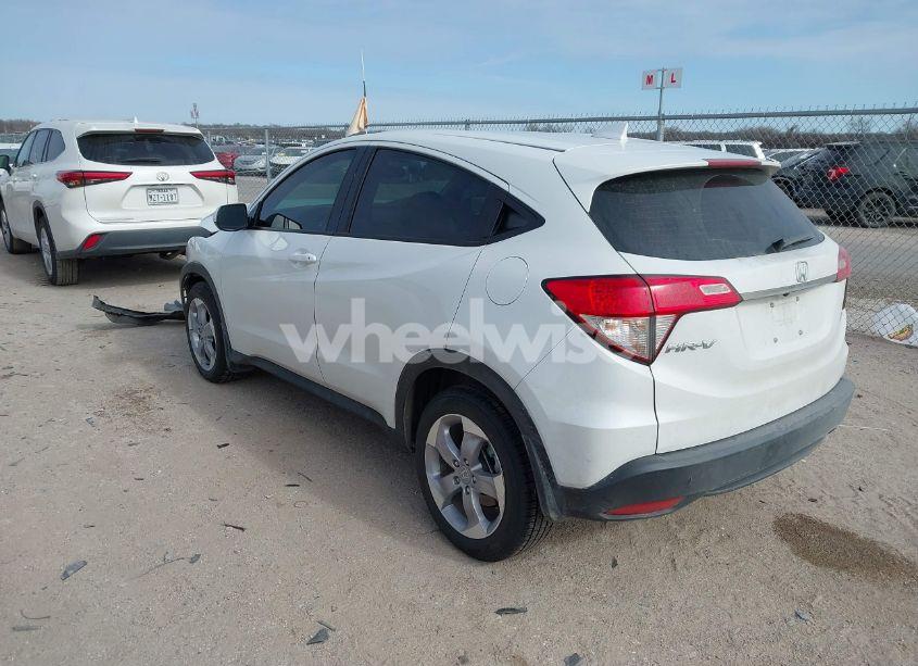 Photo 3 of 2021 Honda Hr-v 2WD LX (VIN 3CZRU5H36MM706538)