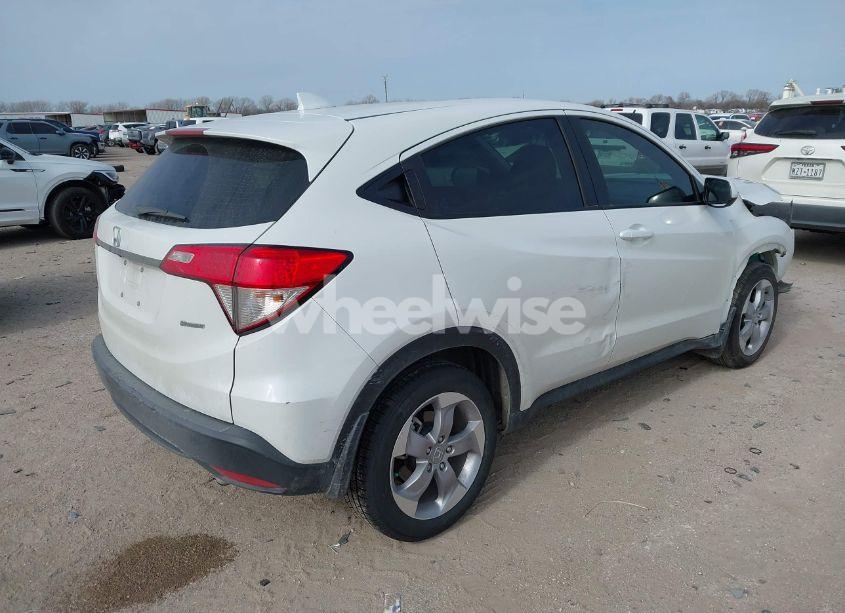 Photo 4 of 2021 Honda Hr-v 2WD LX (VIN 3CZRU5H36MM706538)