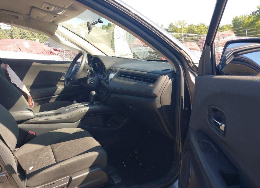 Photo 5 of 2021 Honda Hr-v 2WD LX (VIN 3CZRU5H36MM731035)