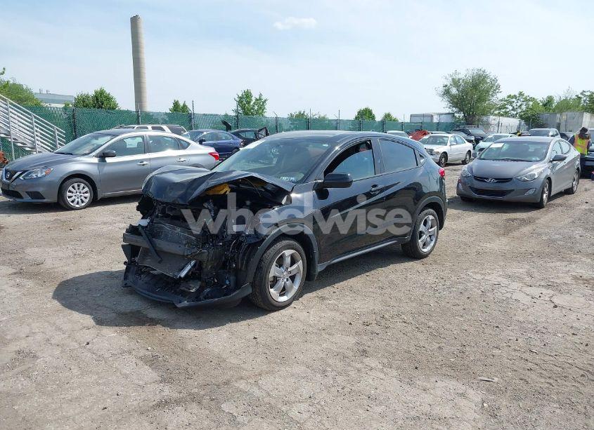 Photo 2 of 2022 Honda Hr-v 2WD LX (VIN 3CZRU5H36NM743817)