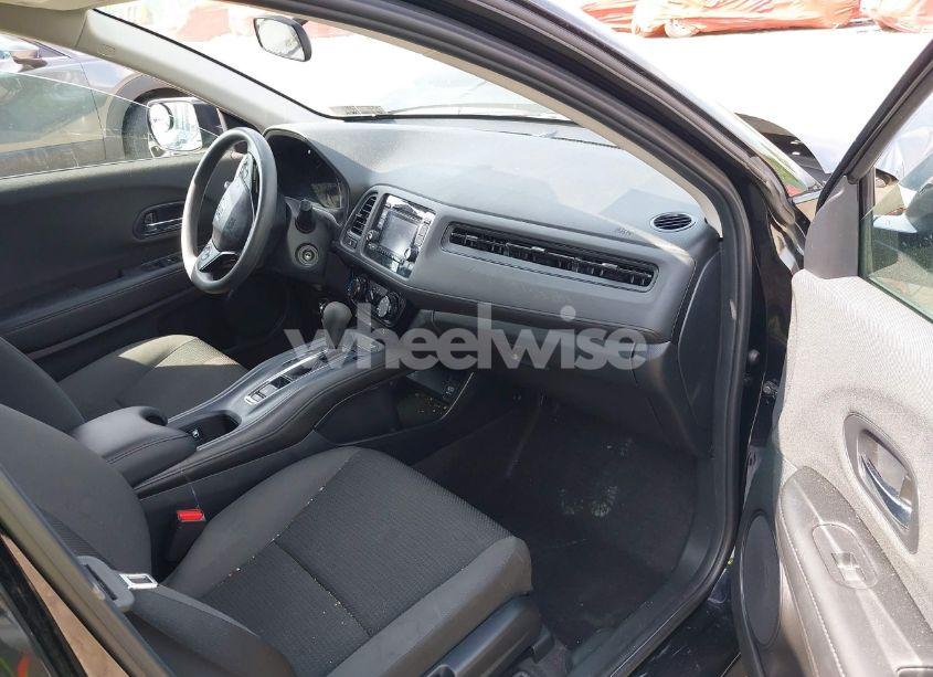 Photo 5 of 2022 Honda Hr-v 2WD LX (VIN 3CZRU5H36NM743817)