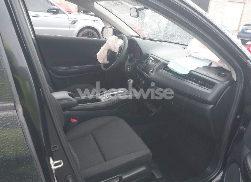 Photo 5 of 2016 Honda Hr-v LX (VIN 3CZRU5H37GM737348)