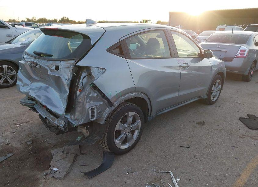 Photo 4 of 2017 Honda Hr-v LX (VIN 3CZRU5H37HG704205)