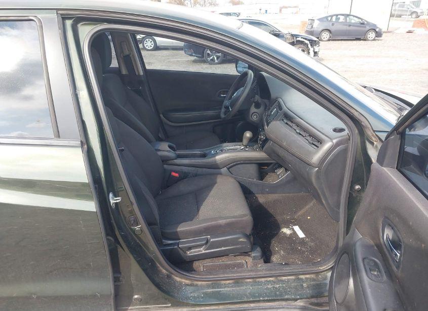 Photo 5 of 2017 Honda Hr-v LX (VIN 3CZRU5H37HM713035)