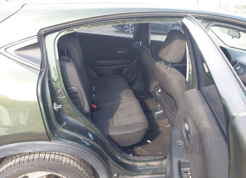 Photo 8 of 2017 Honda Hr-v LX (VIN 3CZRU5H37HM713035)