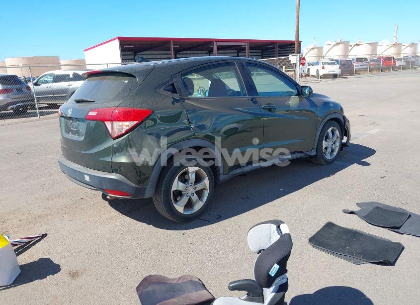 Photo 4 of 2018 Honda Hr-v LX (VIN 3CZRU5H37JG703433)