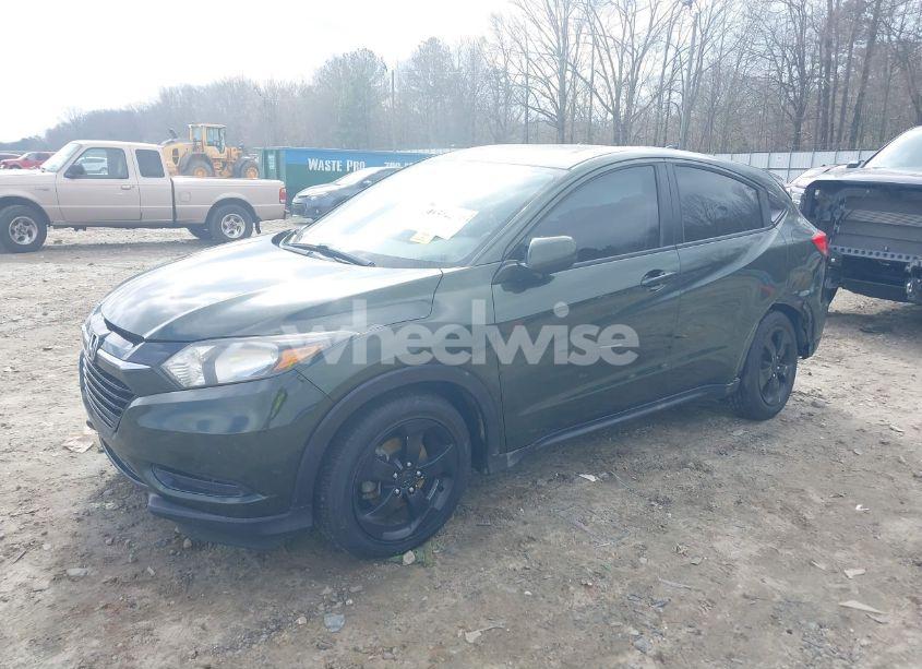 Photo 2 of 2018 Honda Hr-v LX (VIN 3CZRU5H37JM710366)