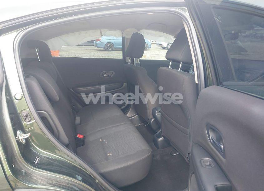 Photo 8 of 2018 Honda Hr-v LX (VIN 3CZRU5H37JM710366)