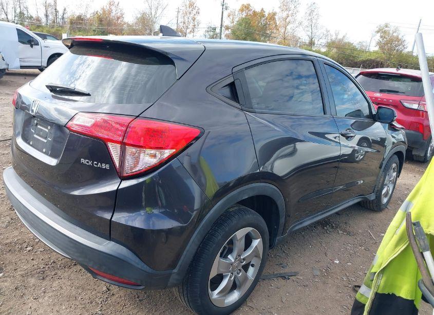 Photo 4 of 2018 Honda Hr-v LX (VIN 3CZRU5H37JM713509)
