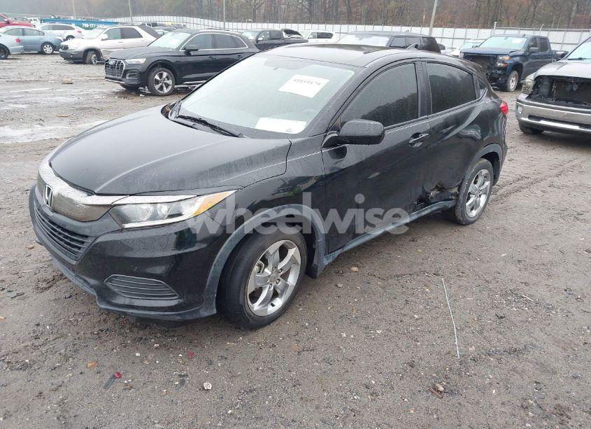 Photo 2 of 2019 Honda Hr-v LX (VIN 3CZRU5H37KG700047)