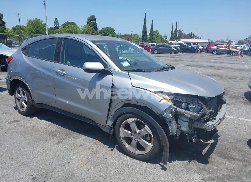 2020 Honda Hr-v 2WD LX (VIN 3CZRU5H37LM703999) main photo