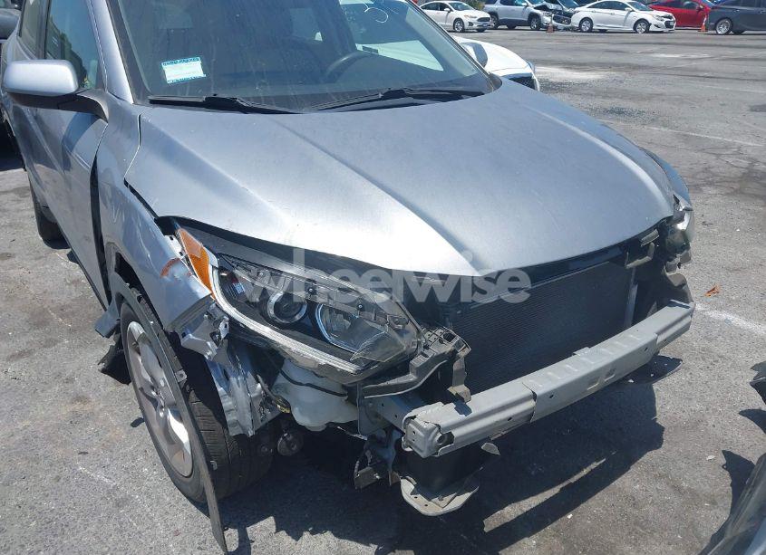 Photo 13 of 2020 Honda Hr-v 2WD LX (VIN 3CZRU5H37LM703999)