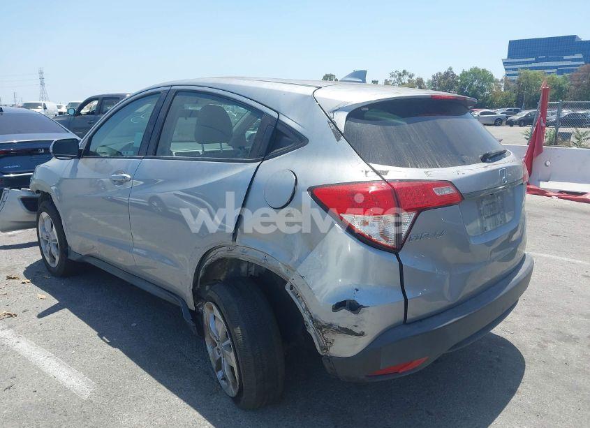 Photo 3 of 2020 Honda Hr-v 2WD LX (VIN 3CZRU5H37LM703999)